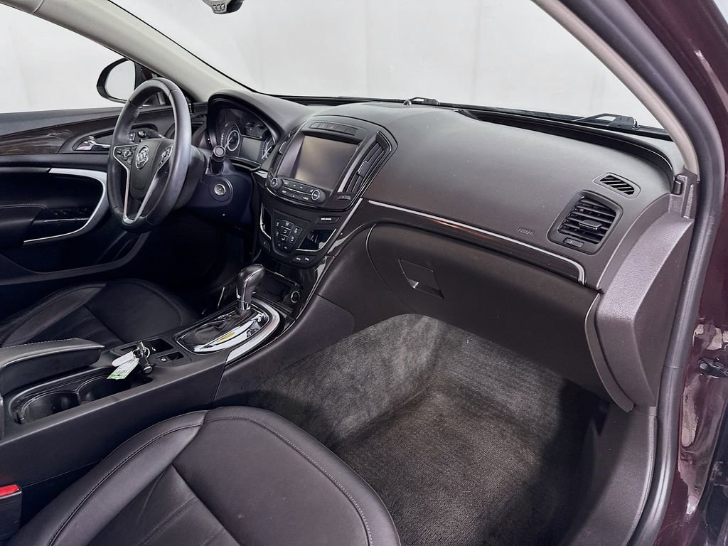 Used 2017 Buick Regal Sport Touring FWD image 36