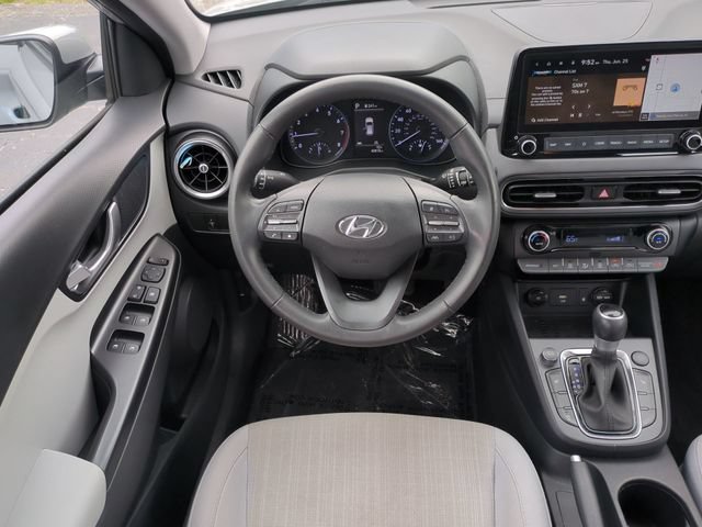 Used 2023 Hyundai Kona SEL w/ Convenience Package FWD image 17