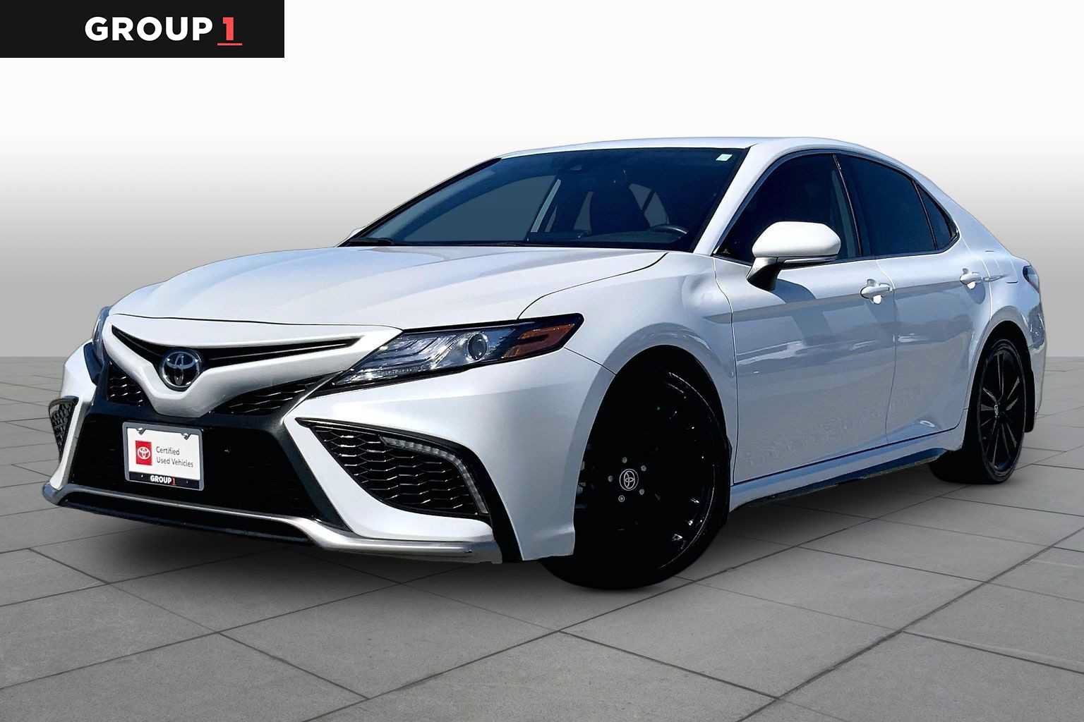 Used 2024 Toyota Camry XSE FWD image 1