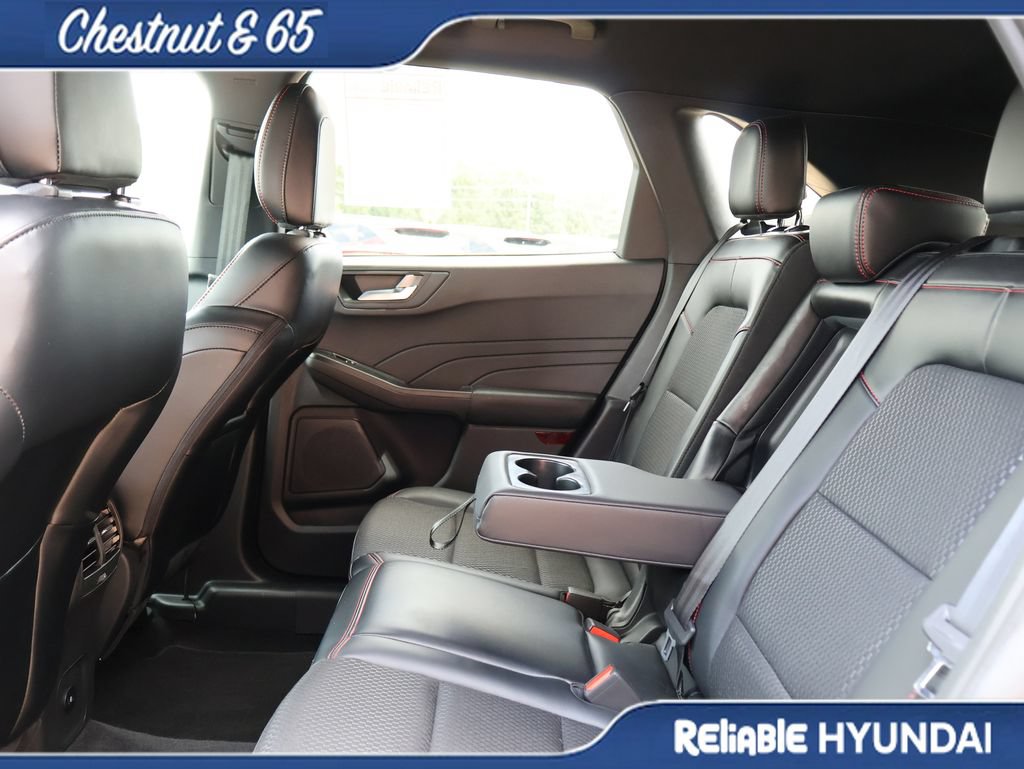 Used 2024 Ford Escape ST-Line w/ Tech Pack #1 FWD image 19
