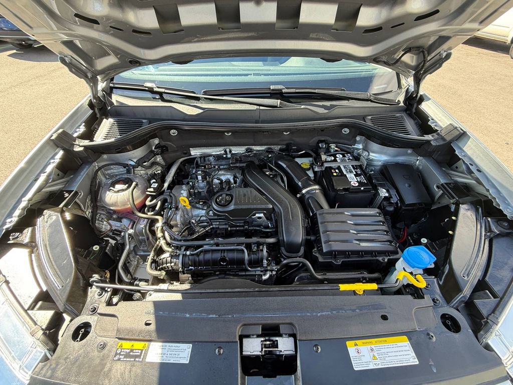 Used 2023 Volkswagen Taos SE w/ Panoramic Sunroof Package image 27