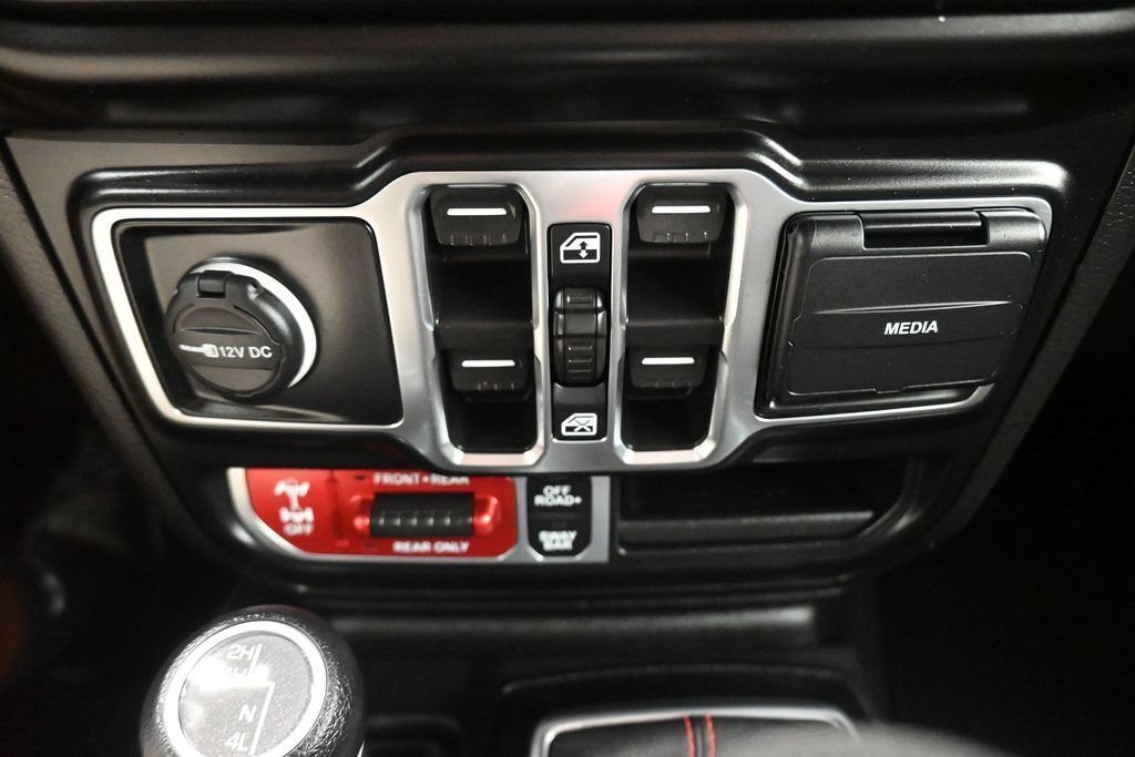 Used 2022 Jeep Gladiator Rubicon w/ LED Lighting Group AWD/4WD image 24
