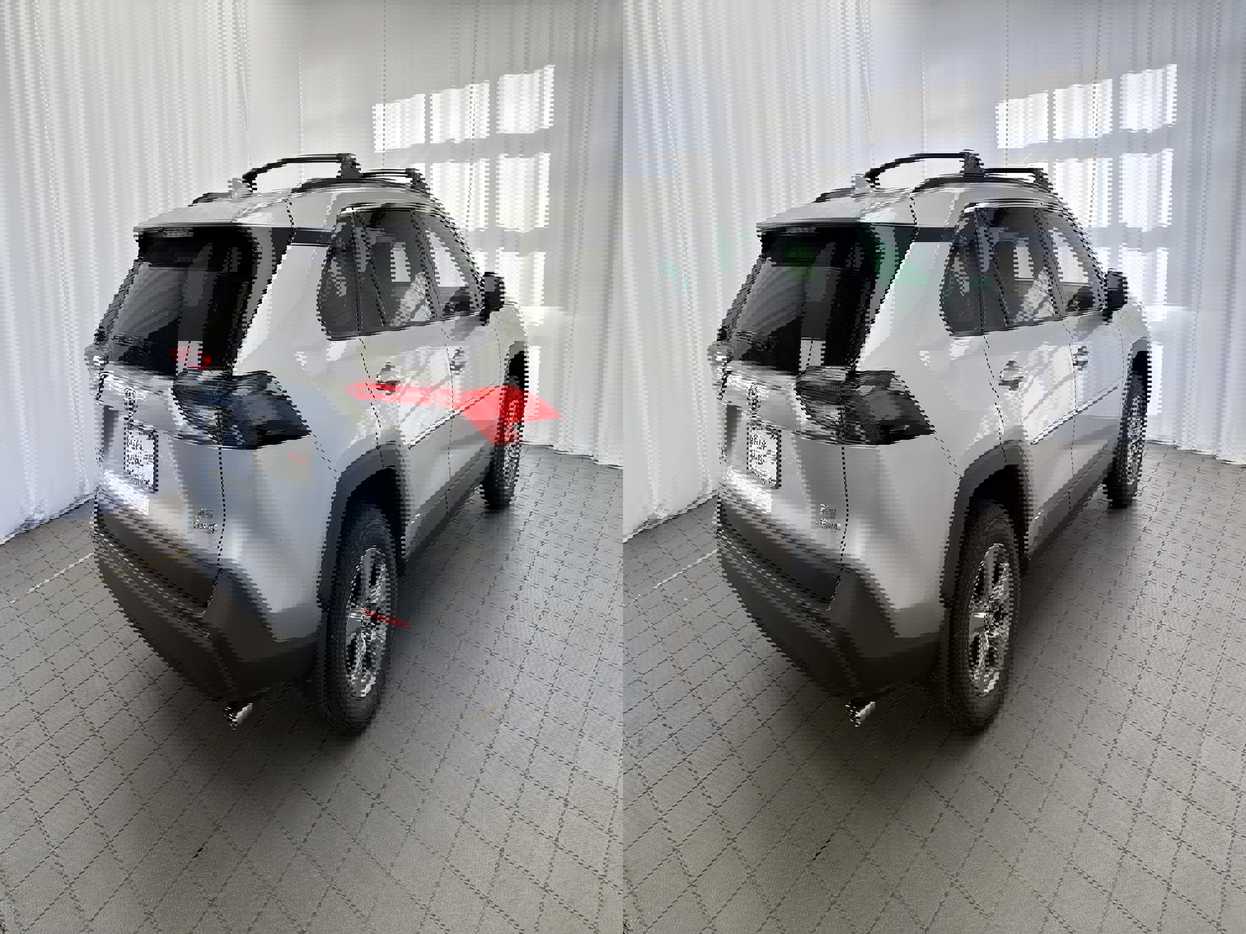 Used 2024 Toyota RAV4 XLE w/ Convenience Package image 4