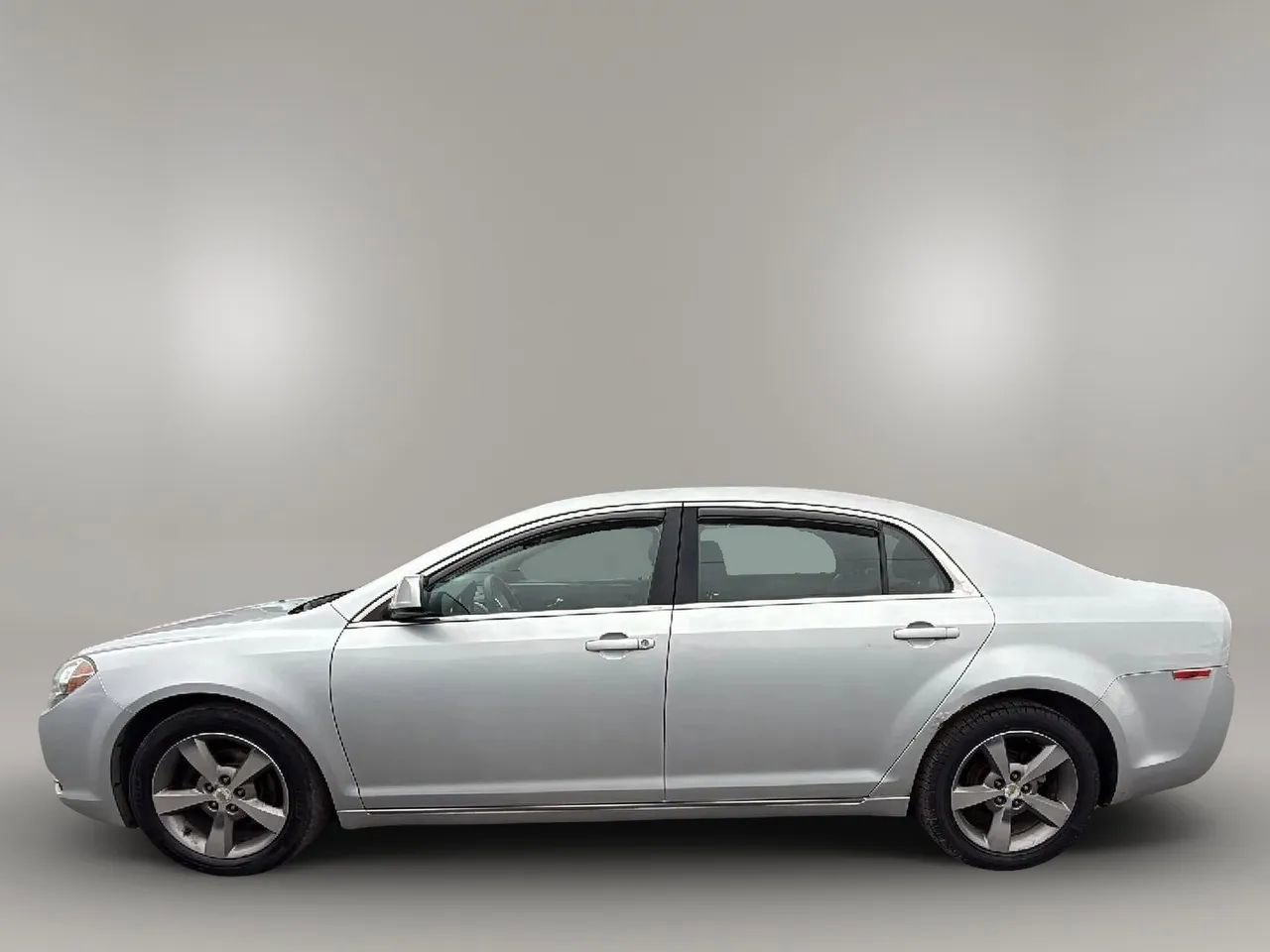Used 2011 Chevrolet Malibu LT w/ Power Convenience Package image 2