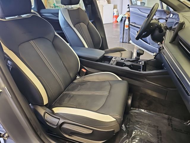 Used 2025 Kia K5 GT-Line w/ GT-Line Premium Package image 10