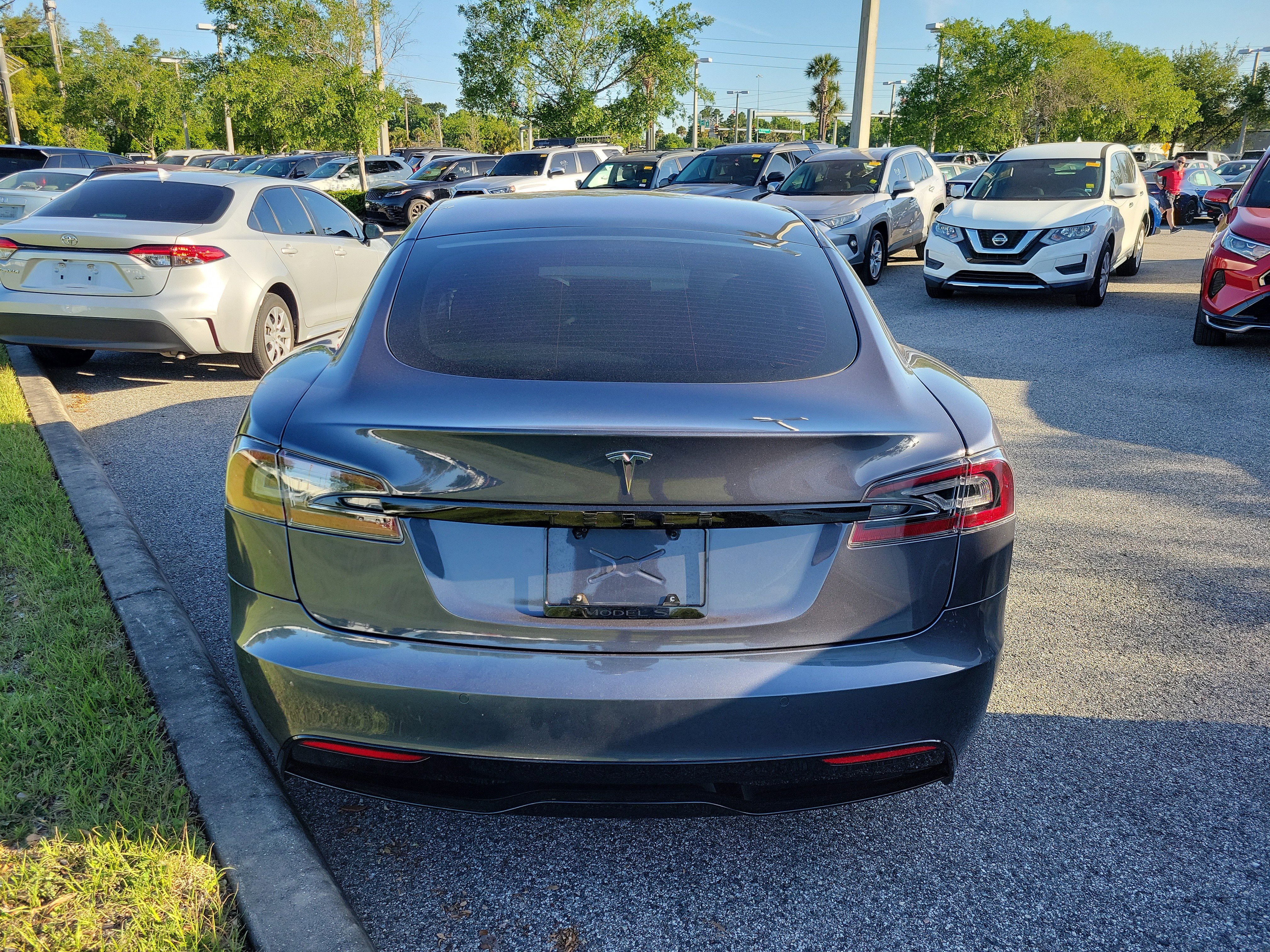 Used 2022 Tesla Model S image 16