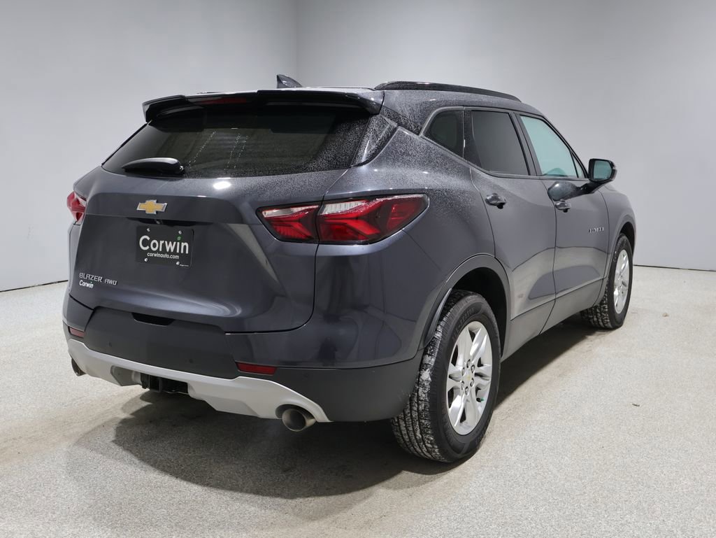 Used 2022 Chevrolet Blazer LT image 2