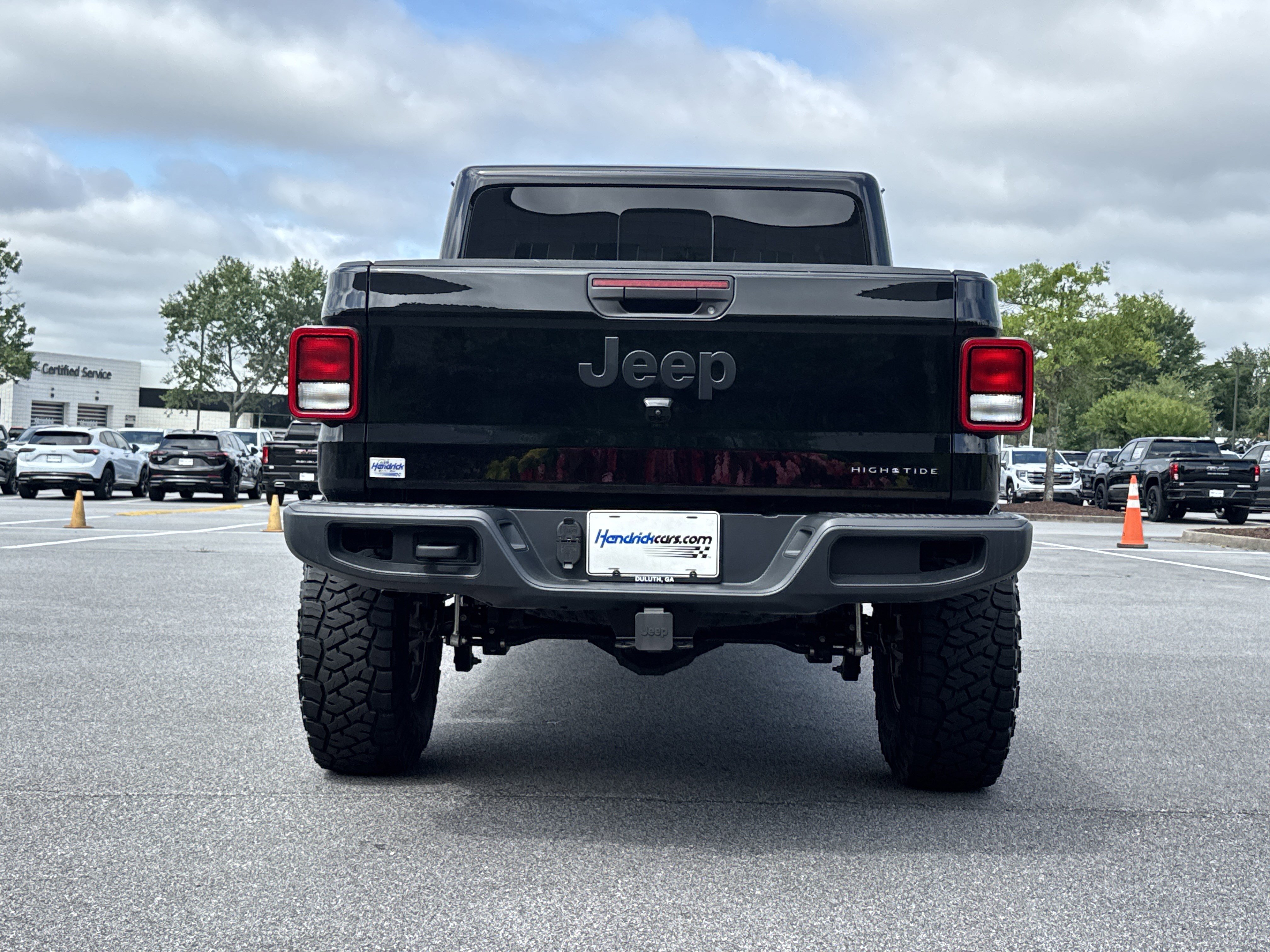Used 2025 Jeep Gladiator Sport AWD/4WD image 9