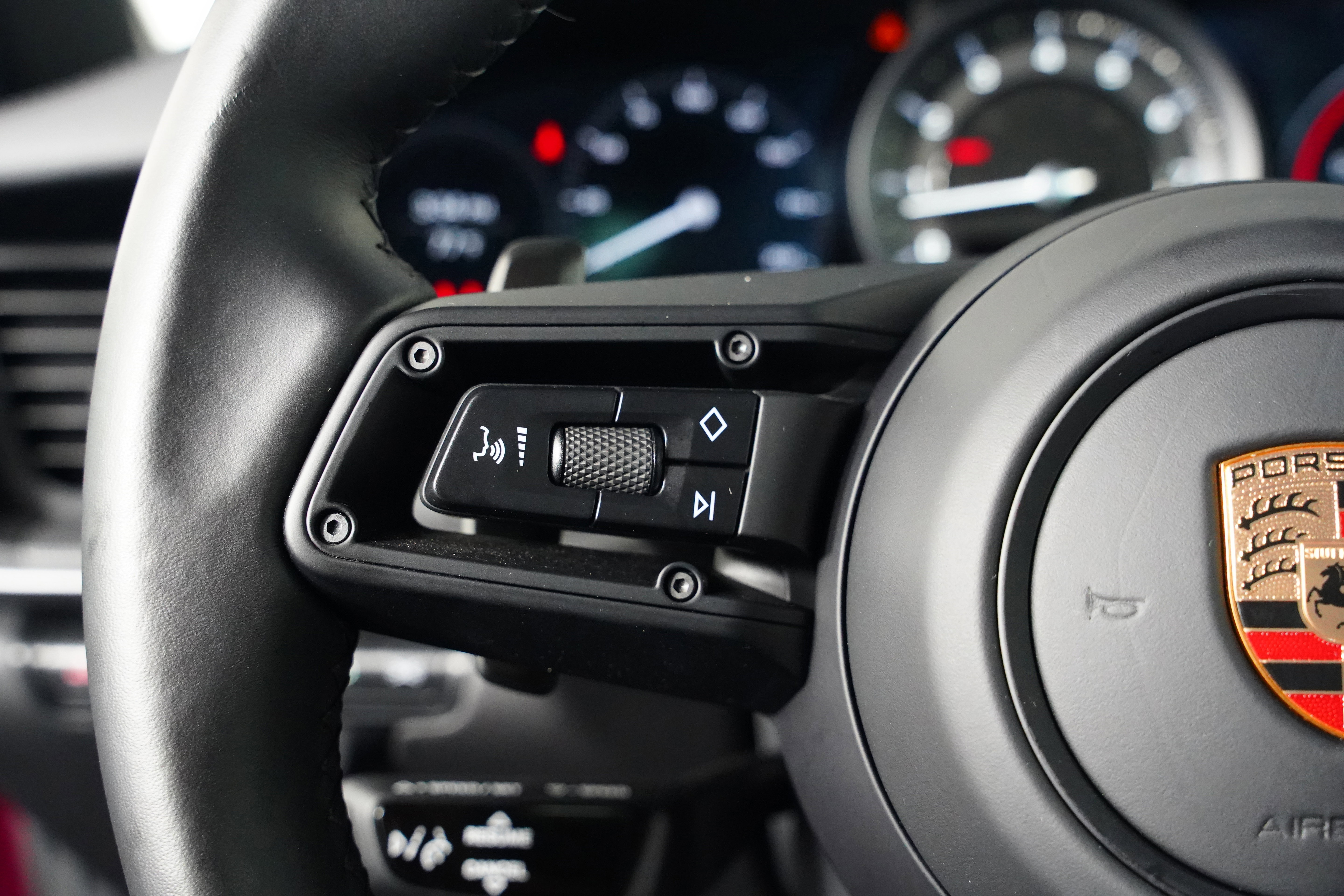 Used 2024 Porsche 911 Carrera S w/ Sport Package image 46