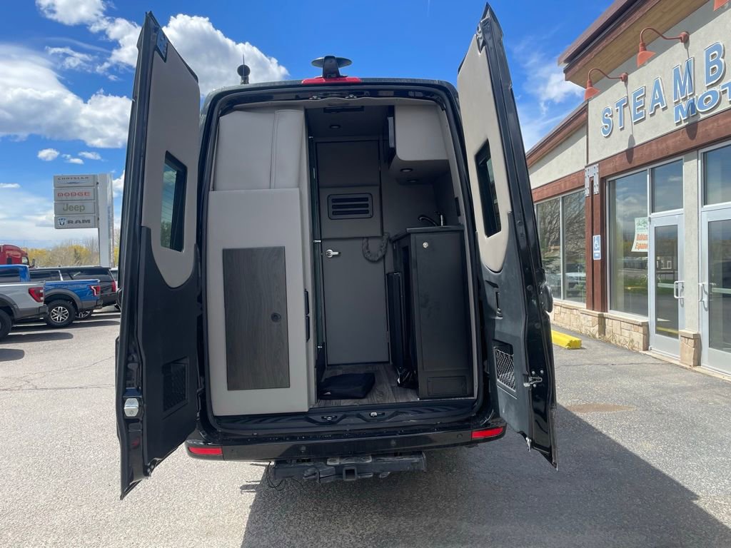 Used 2023 Mercedes-Benz Sprinter 3500 image 7