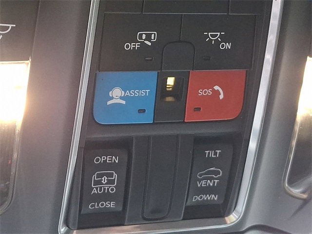 Used 2021 Jeep Grand Cherokee L Laredo w/ Luxury Tech Group I image 26