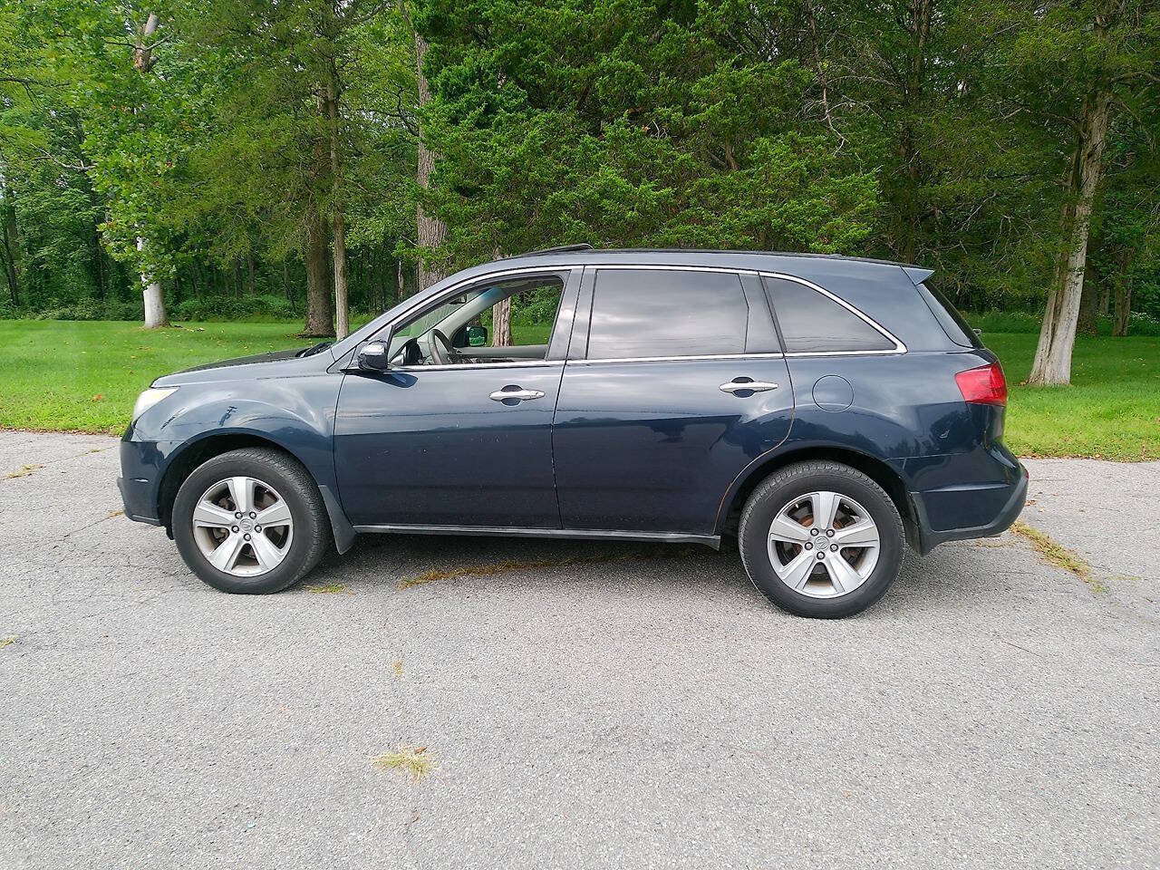Used 2011 Acura MDX w/ Technology Package AWD/4WD image 17