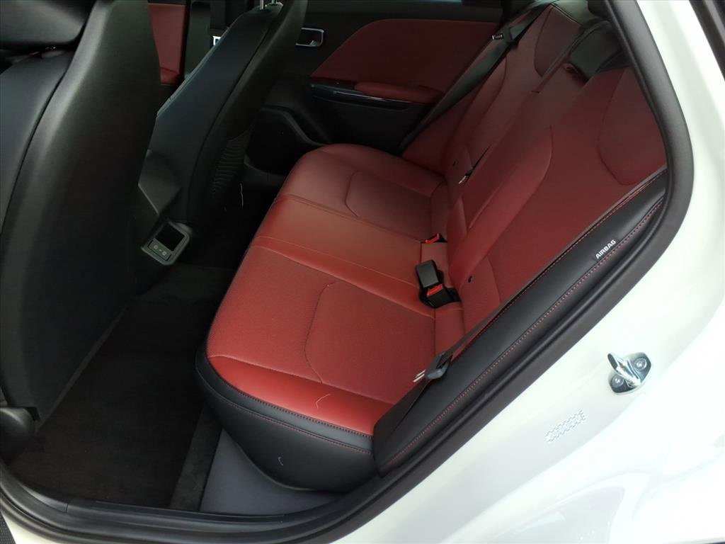 New 2025 Kia K4 GT-Line image 8