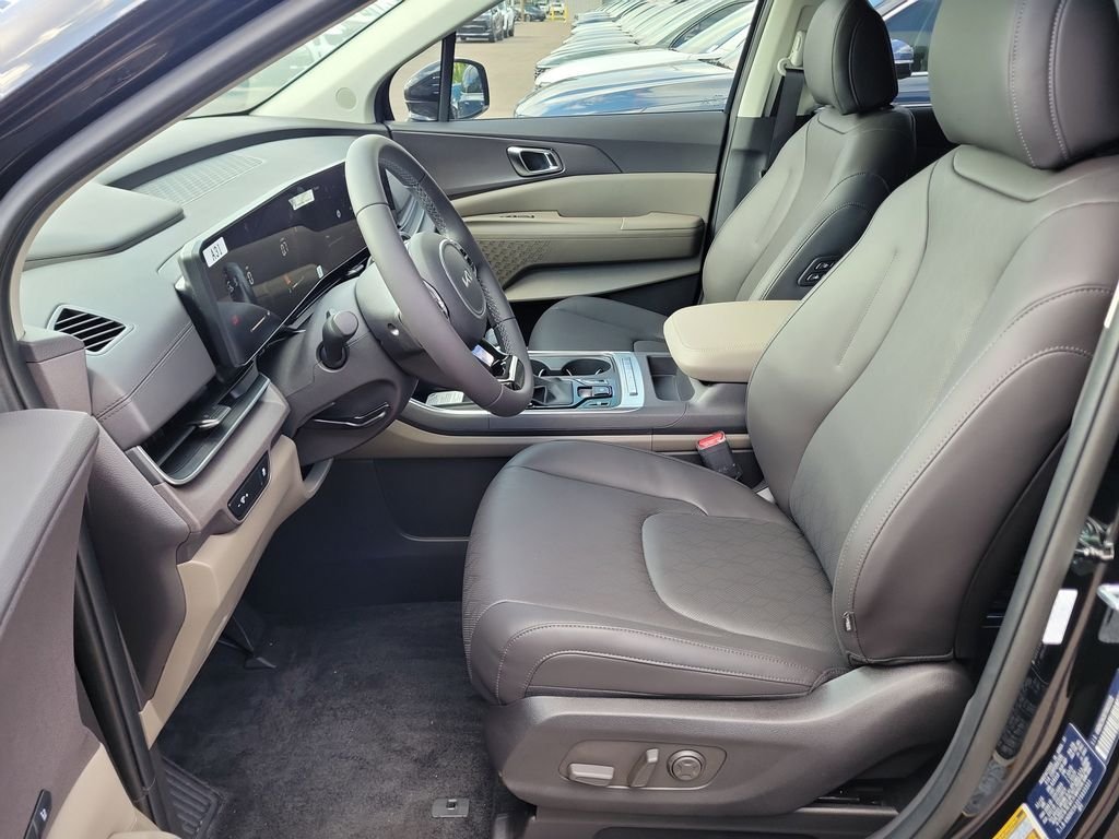 New 2026 Kia Carnival EX FWD image 22