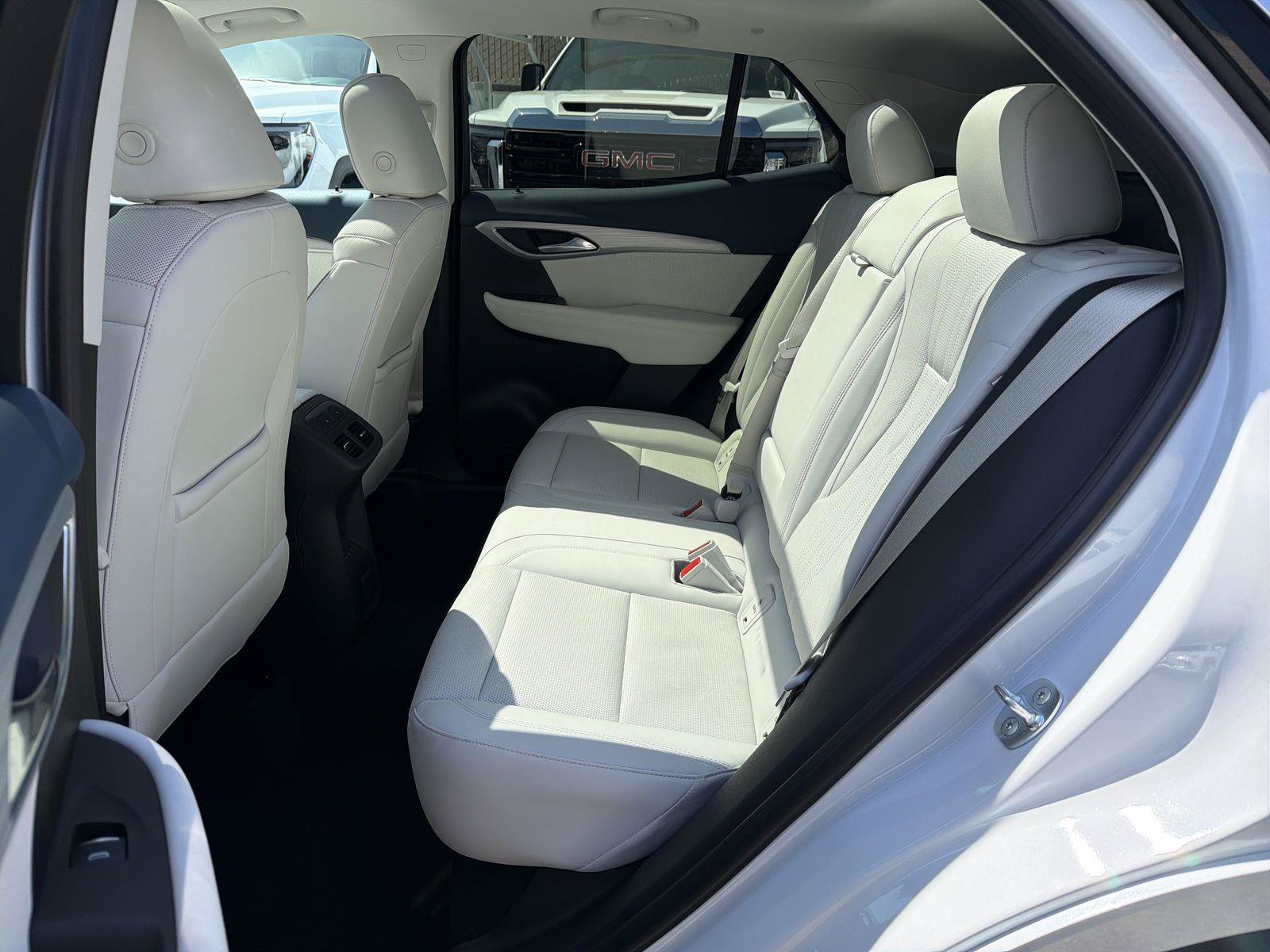 Used 2026 Buick Envision Avenir AWD/4WD image 25
