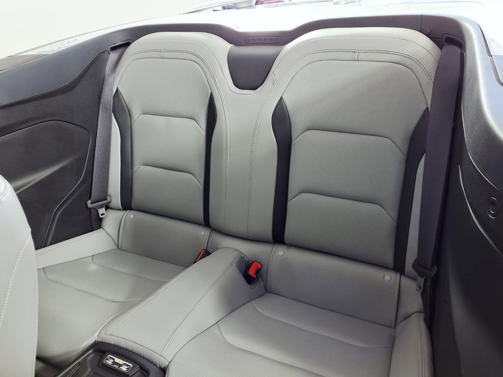 Used 2017 Chevrolet Camaro SS RWD image 9