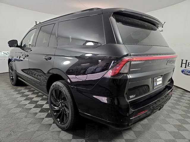 New 2025 Lincoln Navigator Reserve w/ Jet Appearance Package image 6