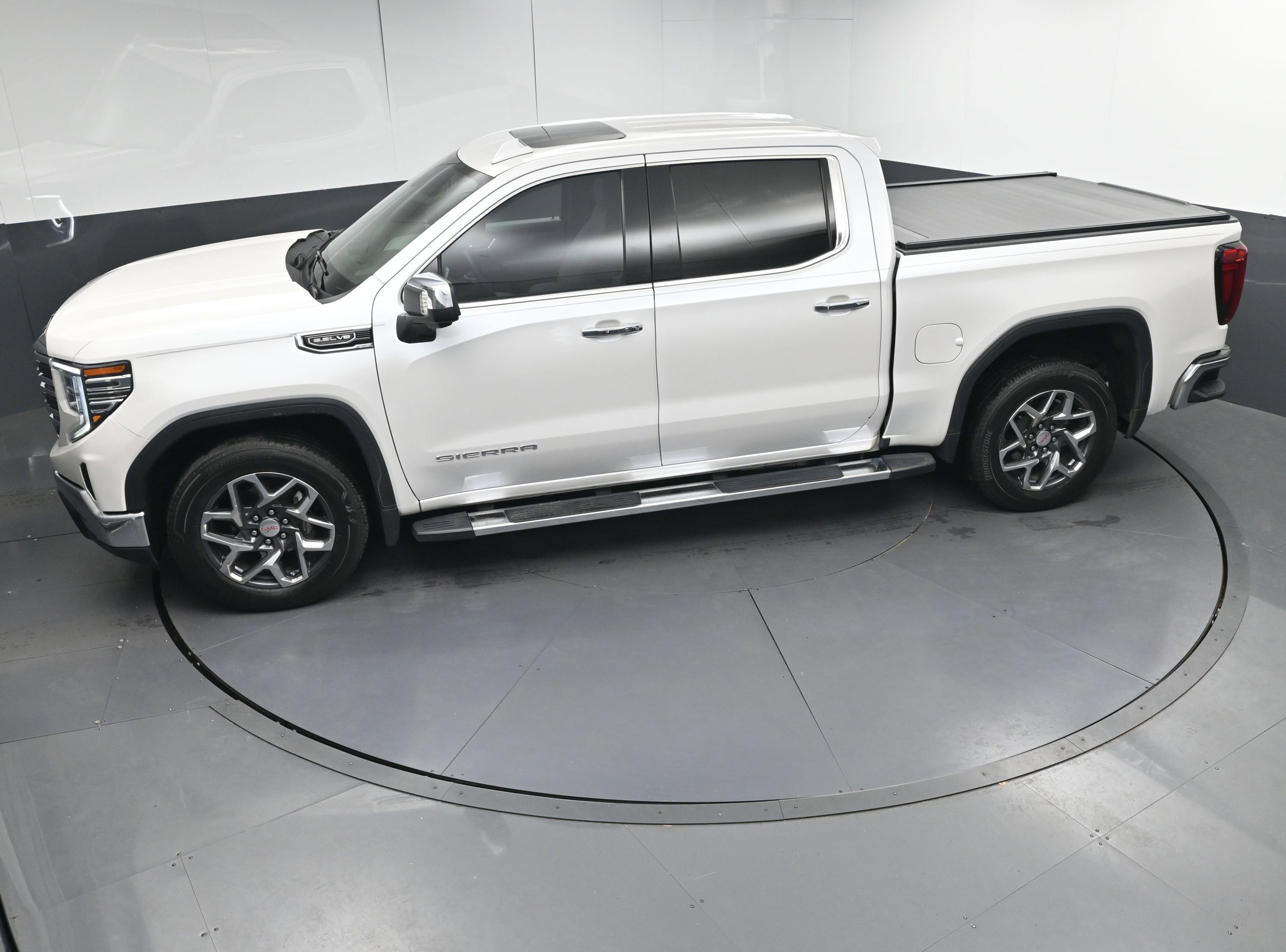Used 2023 GMC Sierra 1500 SLT w/ SLT Premium Package image 45