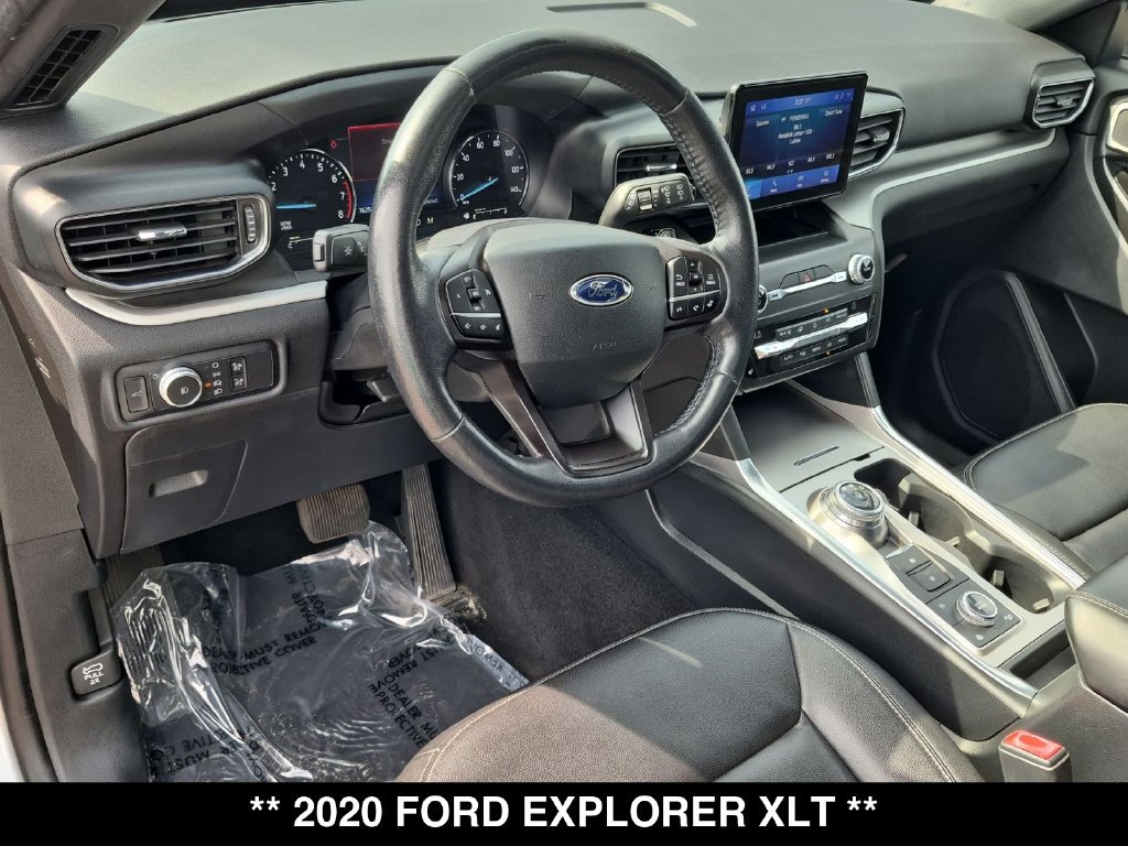 Used 2020 Ford Explorer XLT w/ Equipment Group 202A AWD/4WD image 2