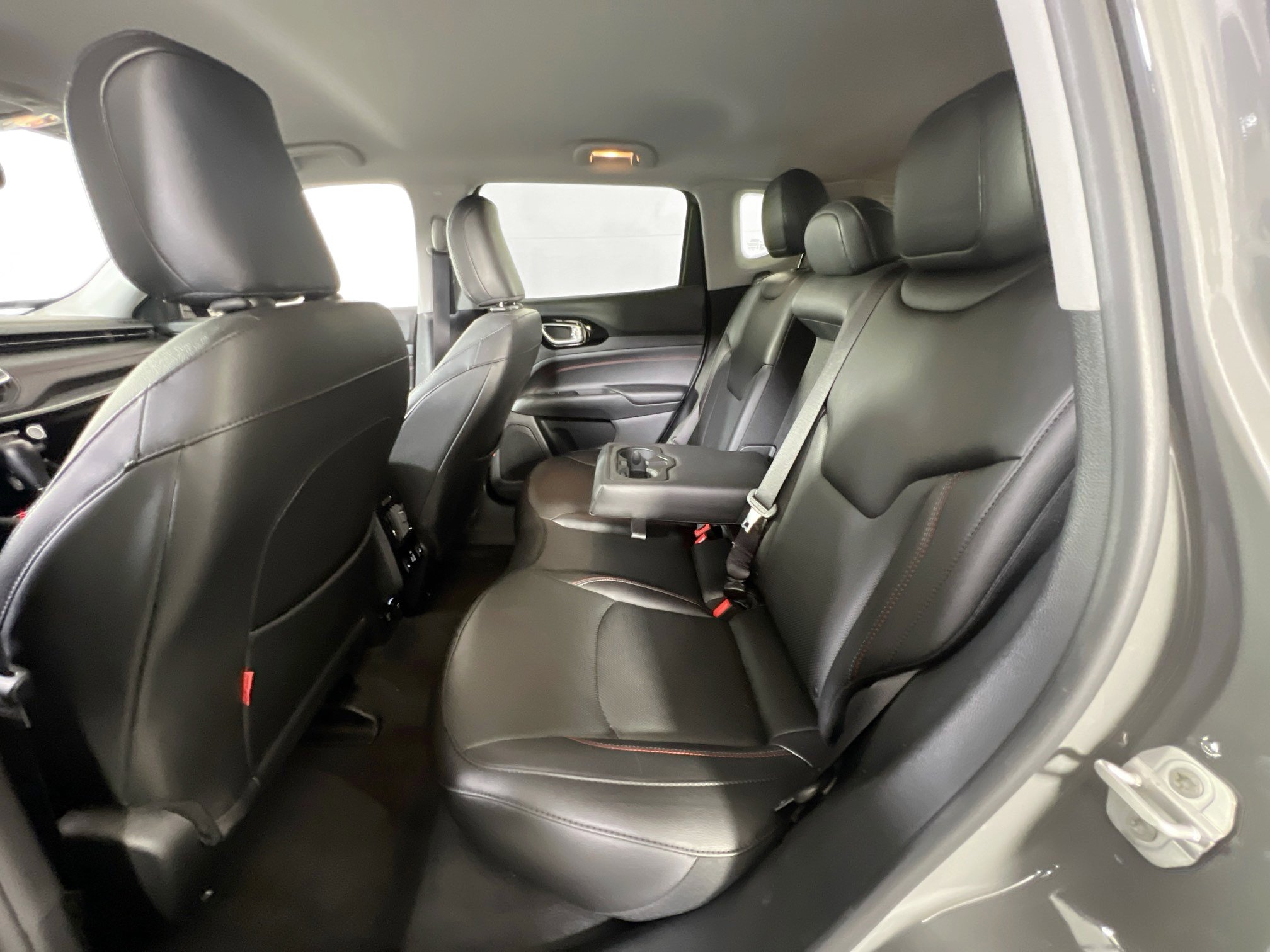 Used 2022 Jeep Compass Trailhawk w/ Trailhawk Elite Group image 24