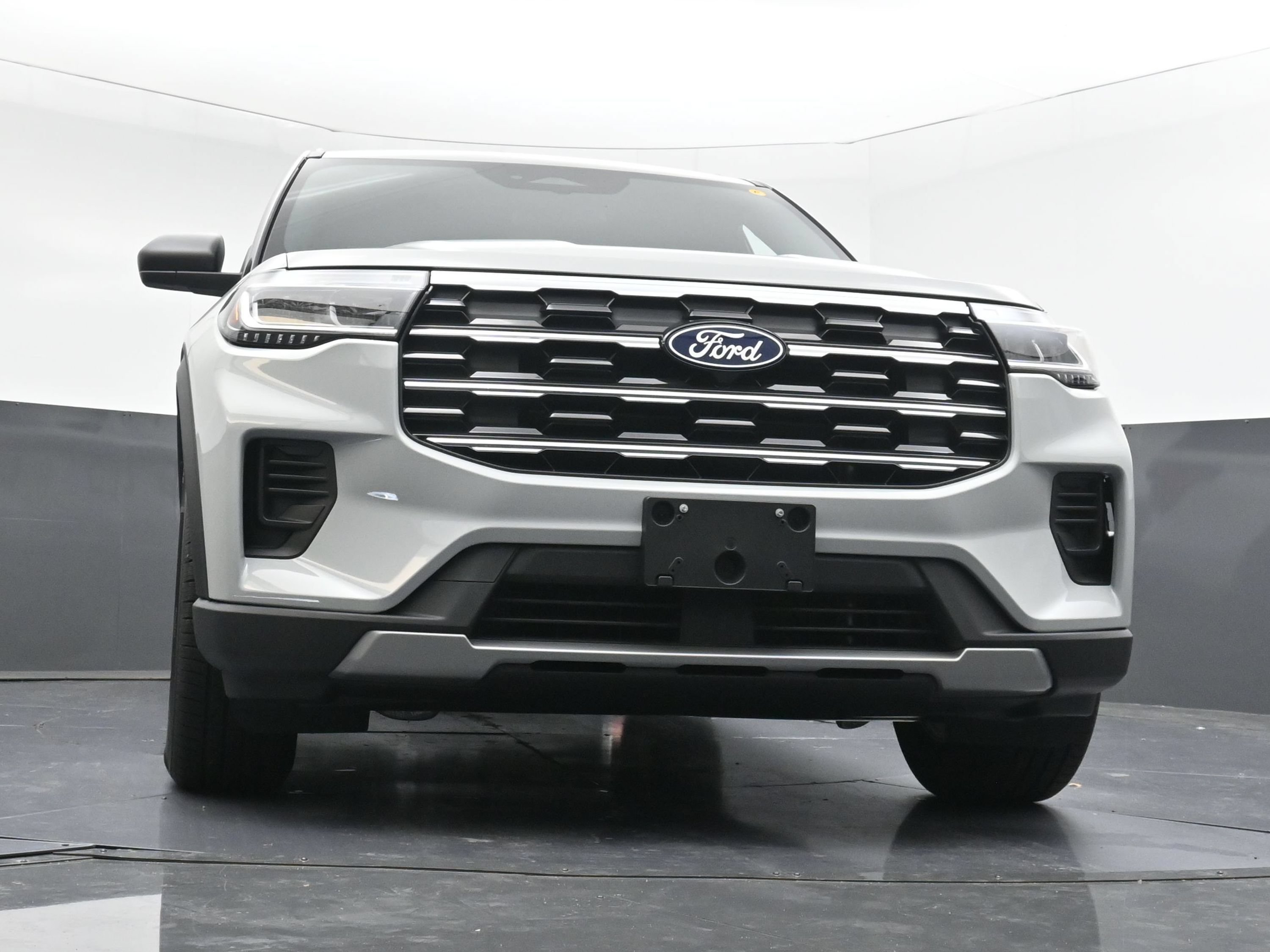 New 2027 Ford Explorer Active RWD image 11
