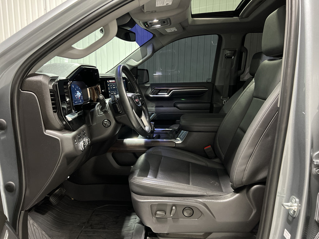 Used 2023 GMC Sierra 1500 SLT image 18