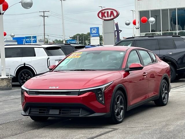 Certified 2025 Kia K4 FWD image 5