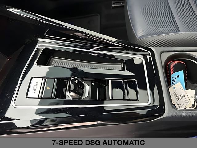 Used 2024 Volkswagen Golf R AWD/4WD image 15