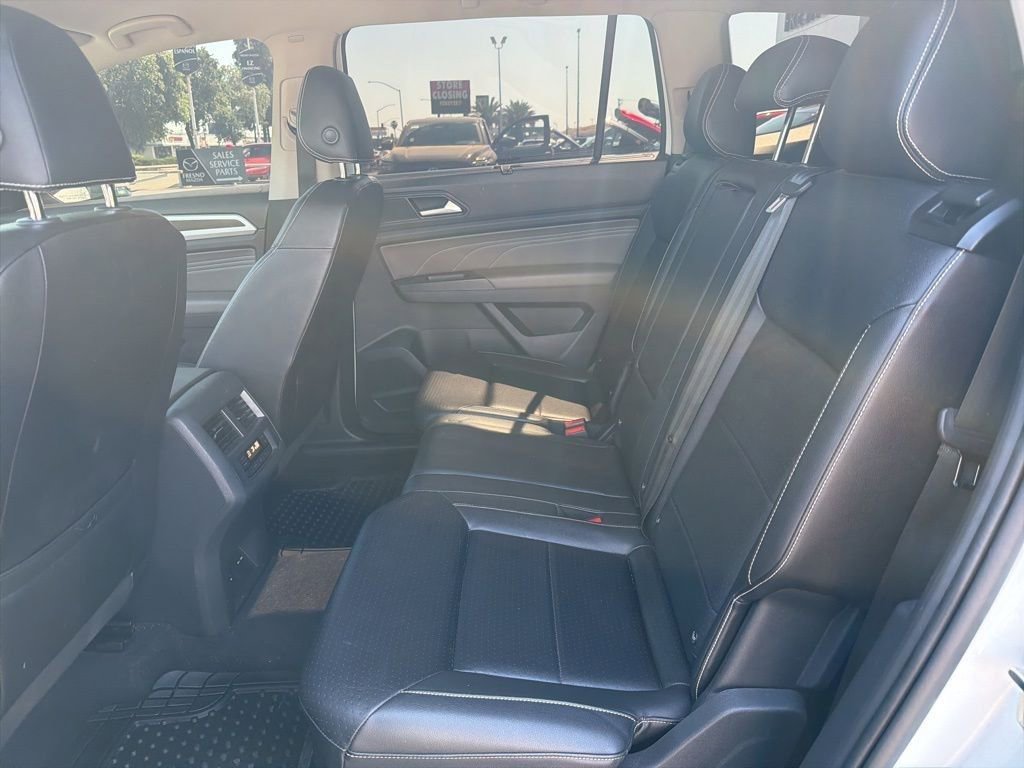 Used 2021 Volkswagen Atlas SE image 11