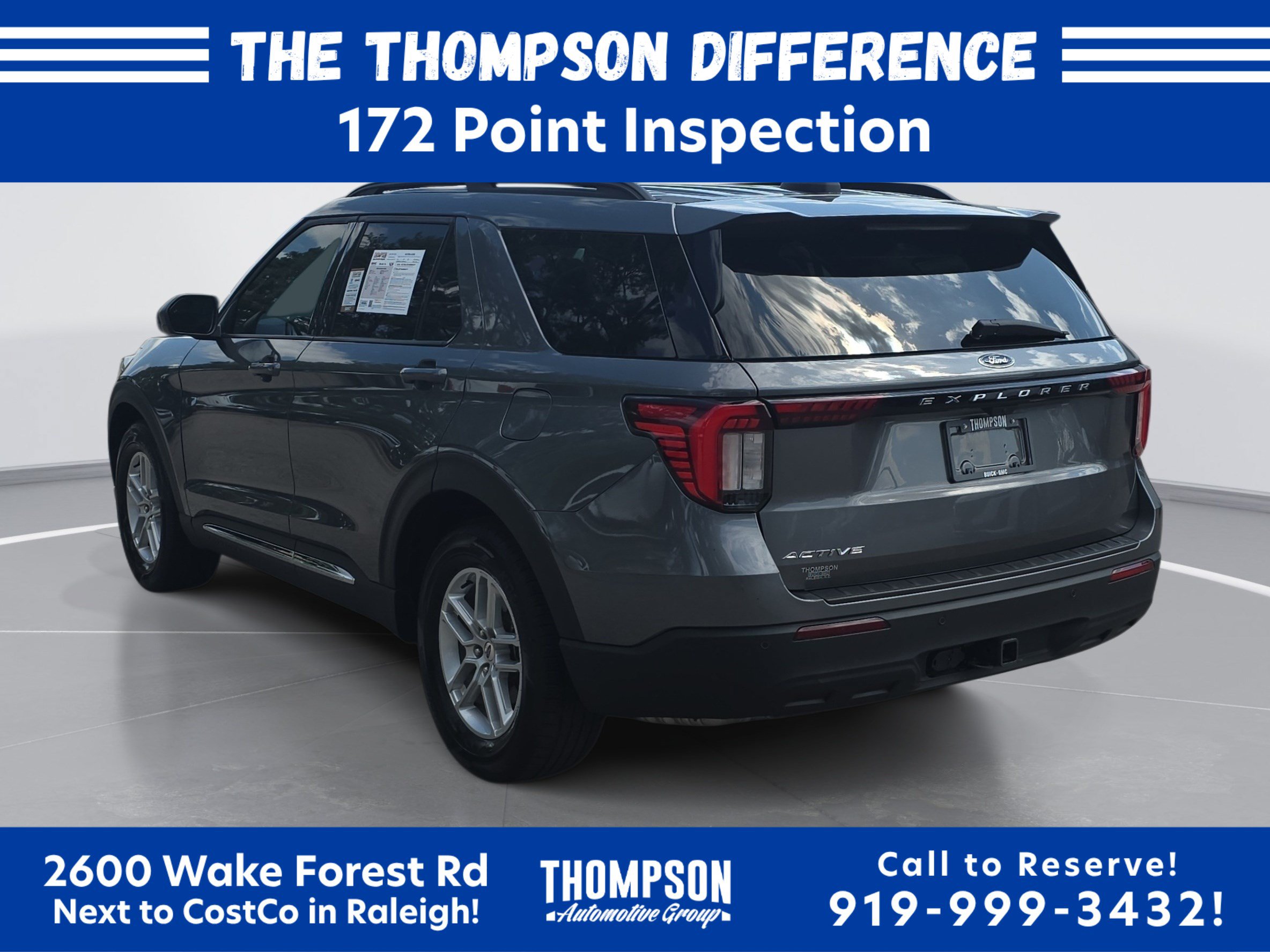 Used 2025 Ford Explorer Active RWD image 5