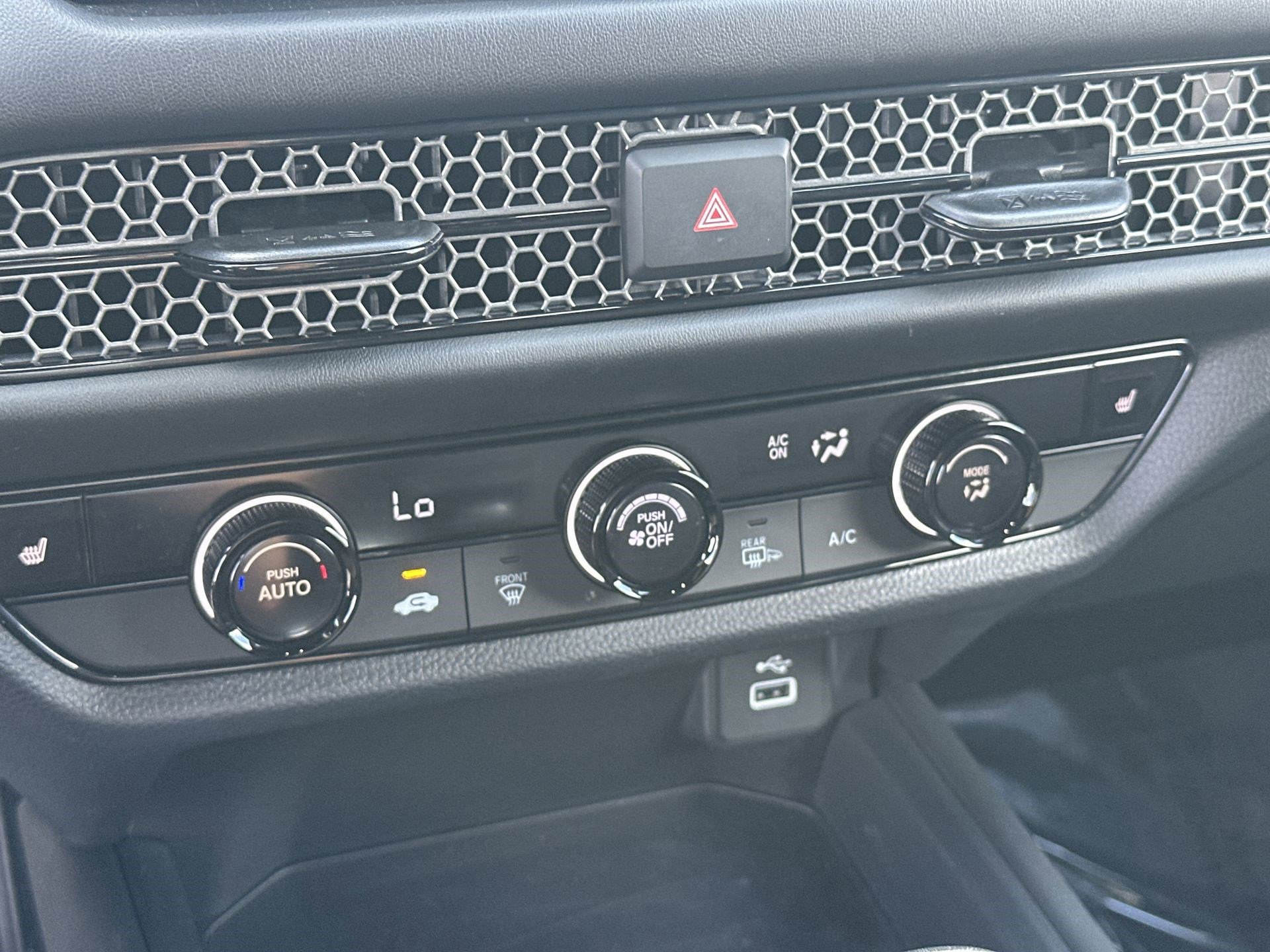 Used 2024 Honda HR-V Sport image 16