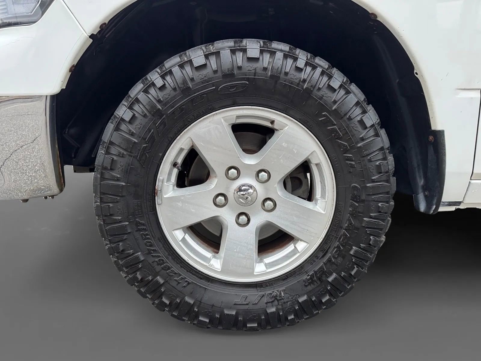 Used 2011 RAM 1500 Classic SLT image 21