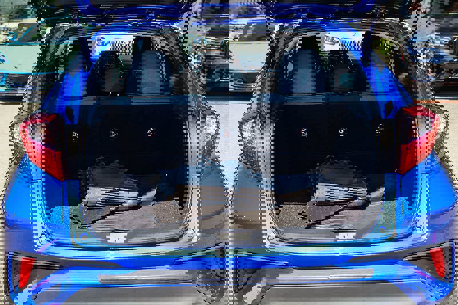 Used 2020 Toyota C-HR LE image 26