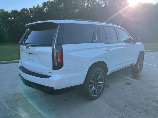 Used 2024 Cadillac Escalade Sport Platinum w/ Heavy-Duty Trailer Package image 10