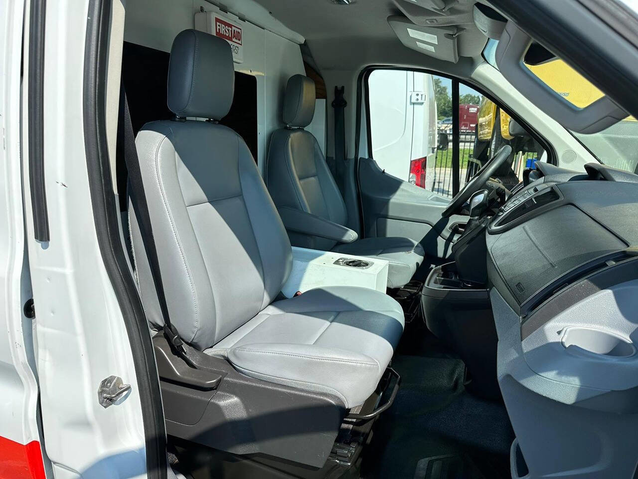 Used 2015 Ford Transit 250 148 Low Roof image 9