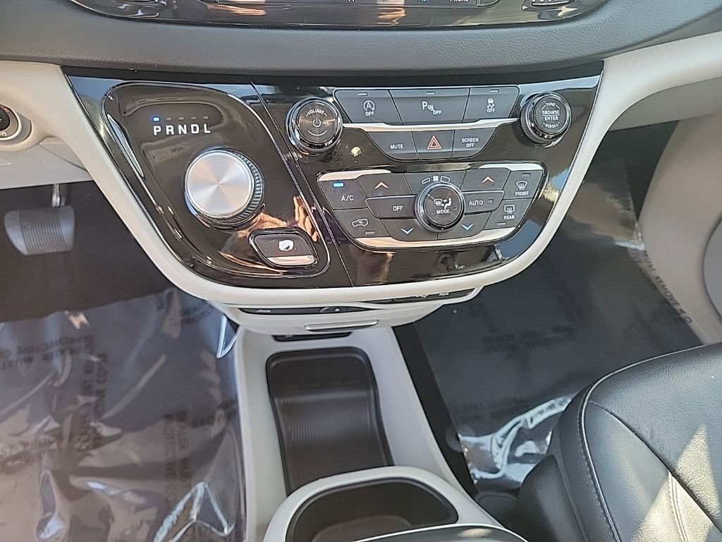 Used 2019 Chrysler Pacifica Touring-L Plus w/ Tire & Wheel Group image 21