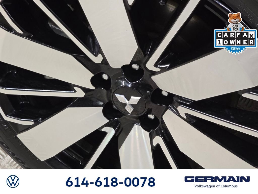 Used 2025 Mitsubishi Outlander SEL image 13