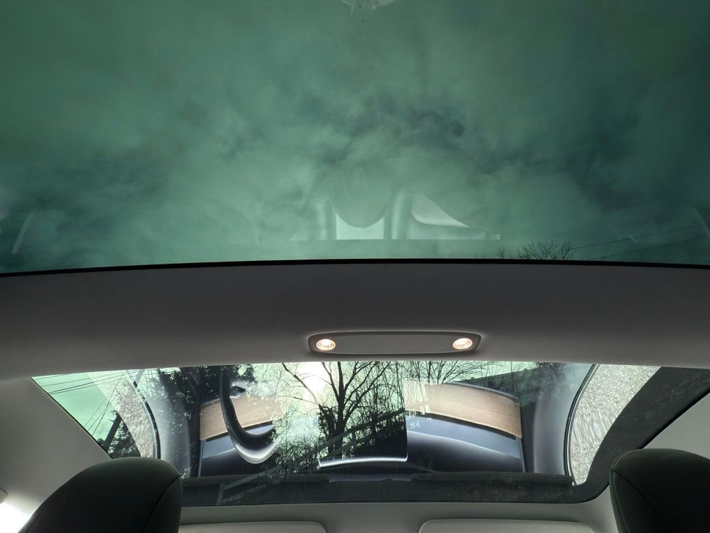 Used 2018 Tesla Model 3 Long Range image 12