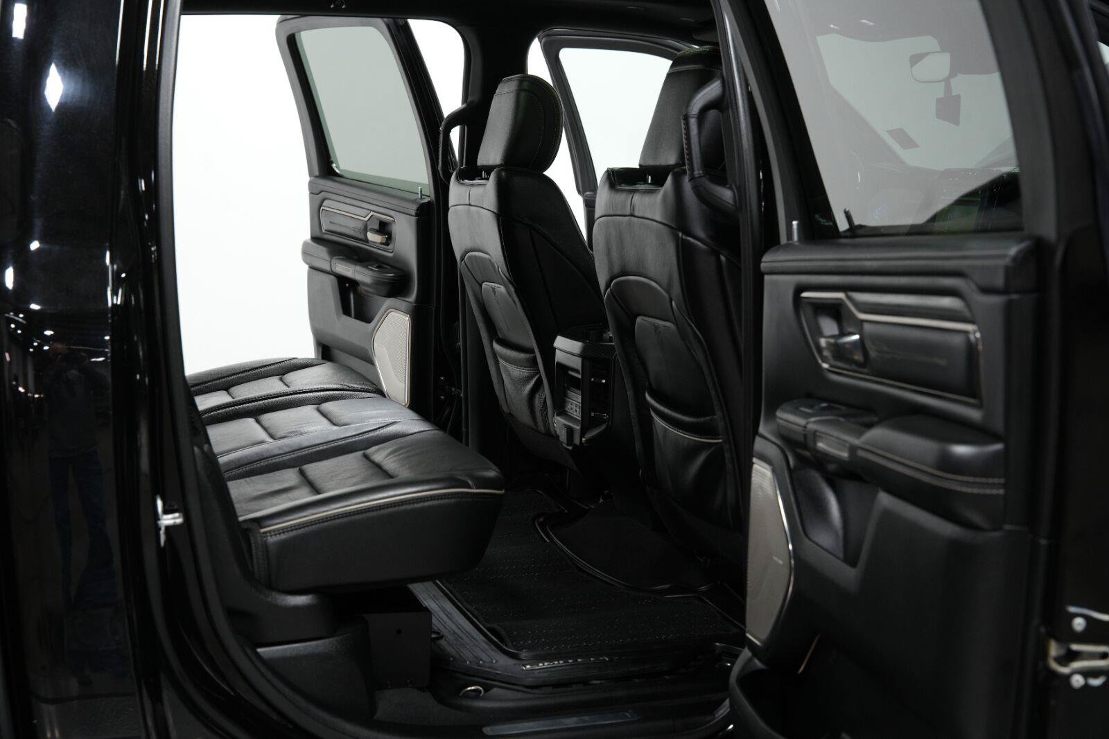 Used 2019 RAM 1500 Limited AWD/4WD image 15