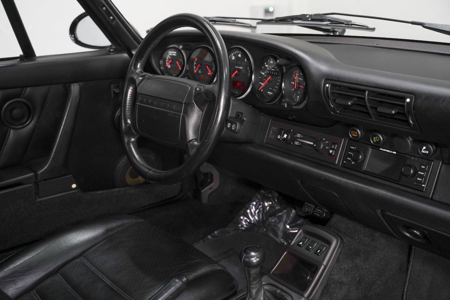 Used 1991 Porsche 911 Turbo image 33