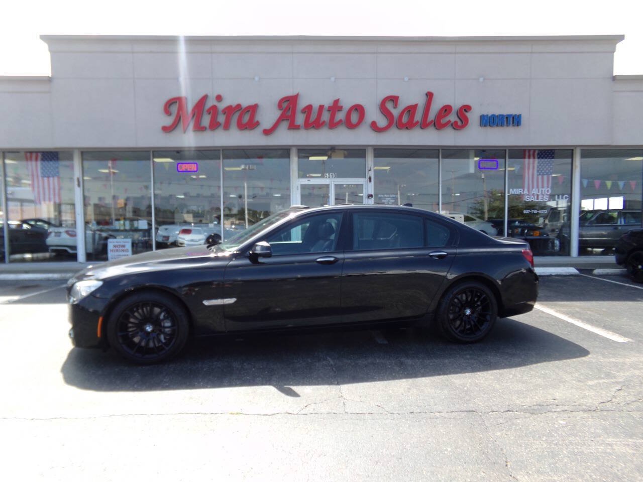 Used 2013 BMW 750Li RWD image 2