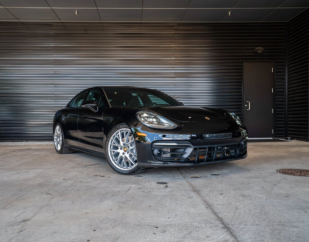Certified 2023 Porsche Panamera image 9