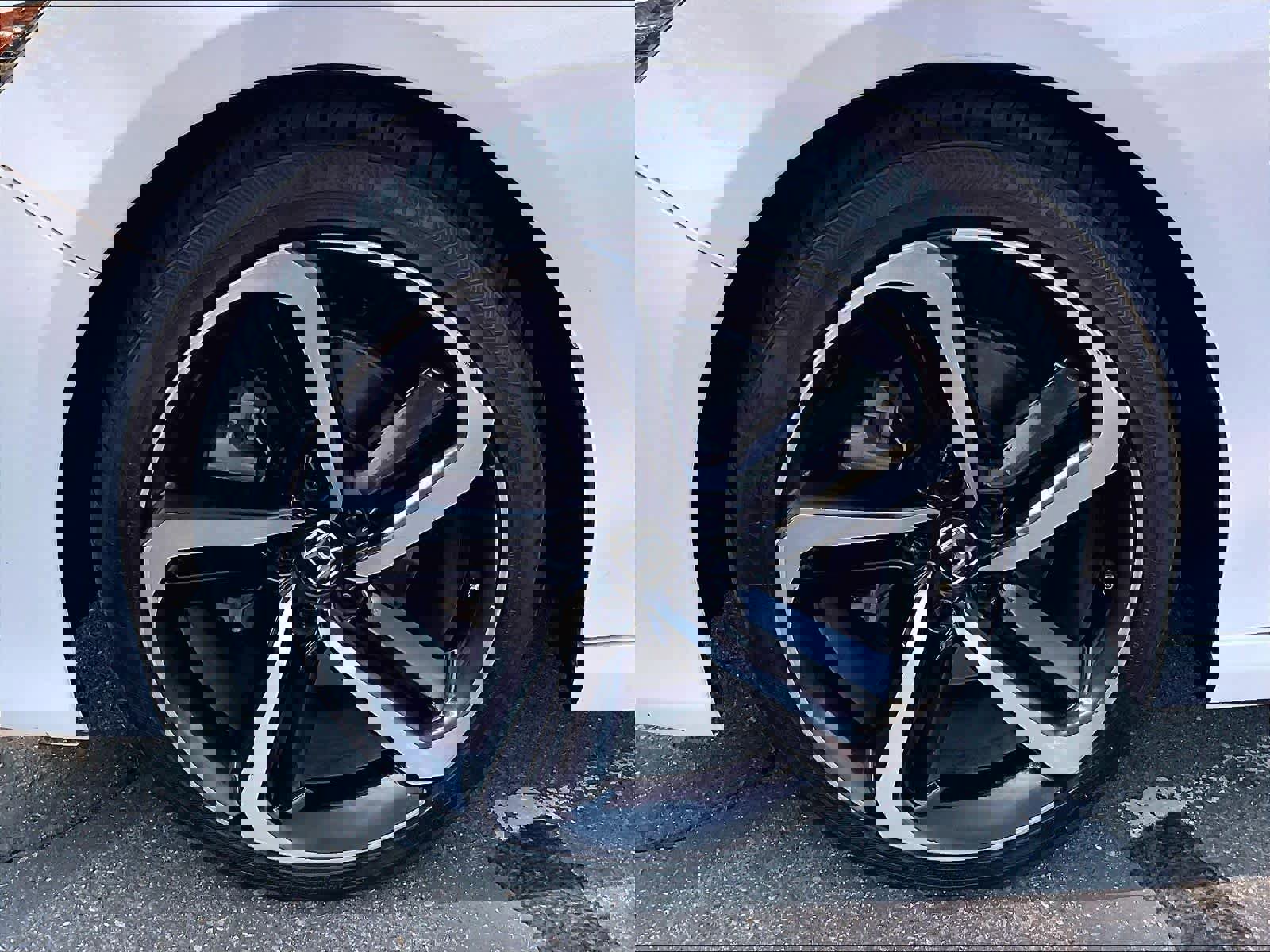 Used 2018 Honda Accord Sport image 12