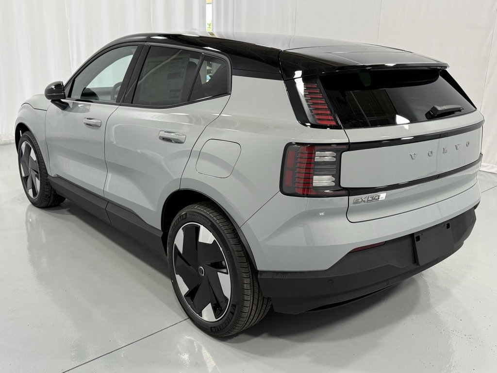 New 2025 Volvo EX30 Plus w/ Protection Package Premier image 8