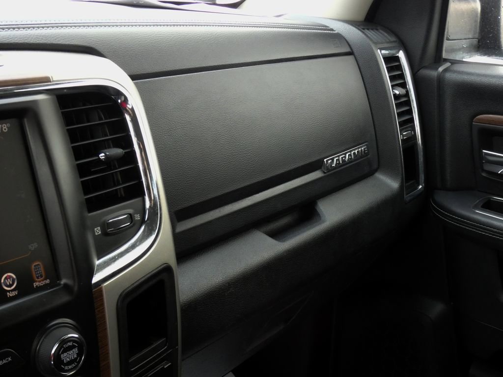 Used 2016 RAM 1500 Laramie w/ Convenience Group AWD/4WD image 27