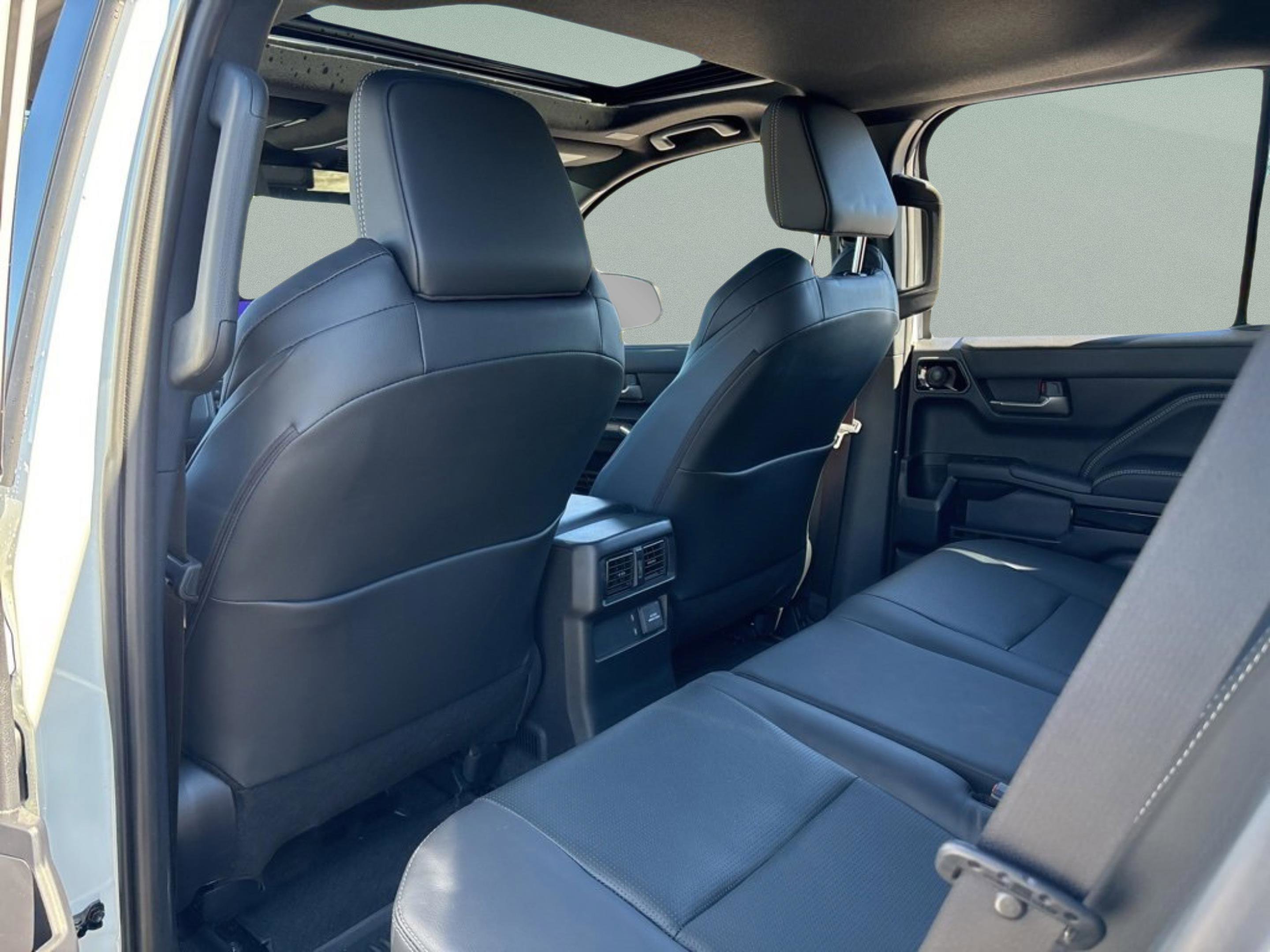 Used 2025 Toyota 4Runner Limited image 22