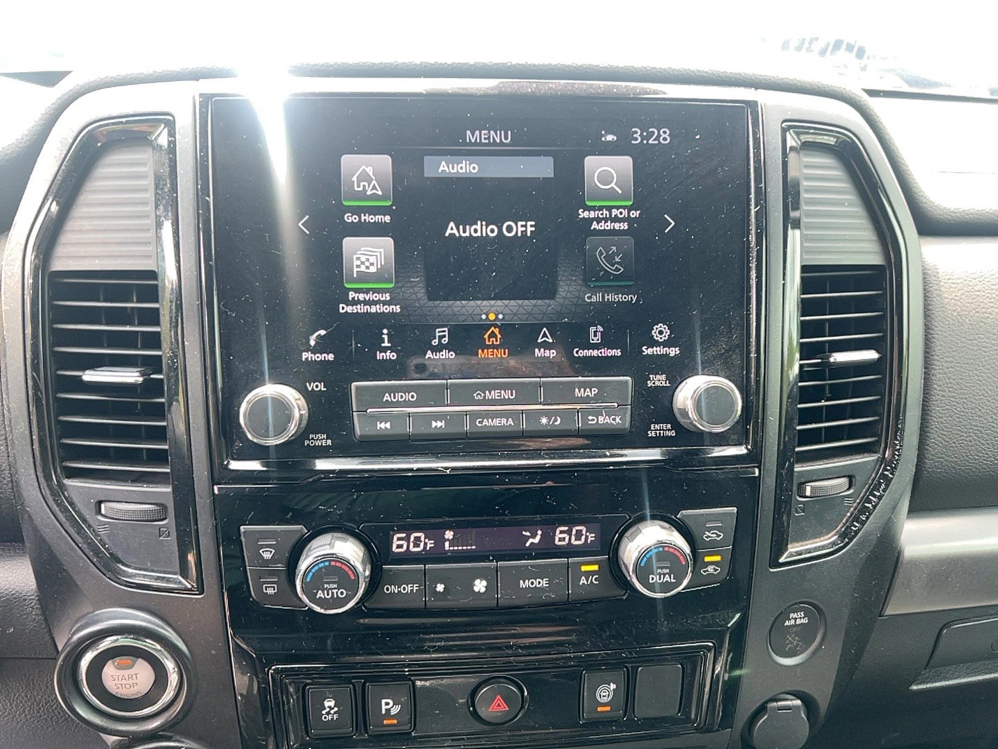 Used 2021 Nissan Titan PRO-4X w/ Pro-4x Utility Package AWD/4WD image 17