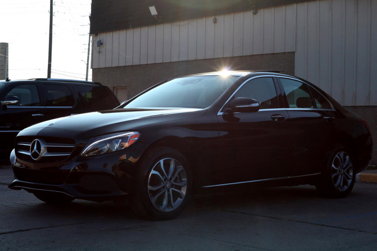 Used 2015 Mercedes-Benz C 300 4MATIC Sedan image 11