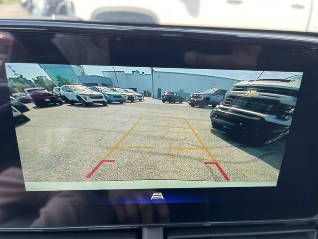 New 2026 Chevrolet Trax ACTIV w/ Sunroof Package FWD image 17