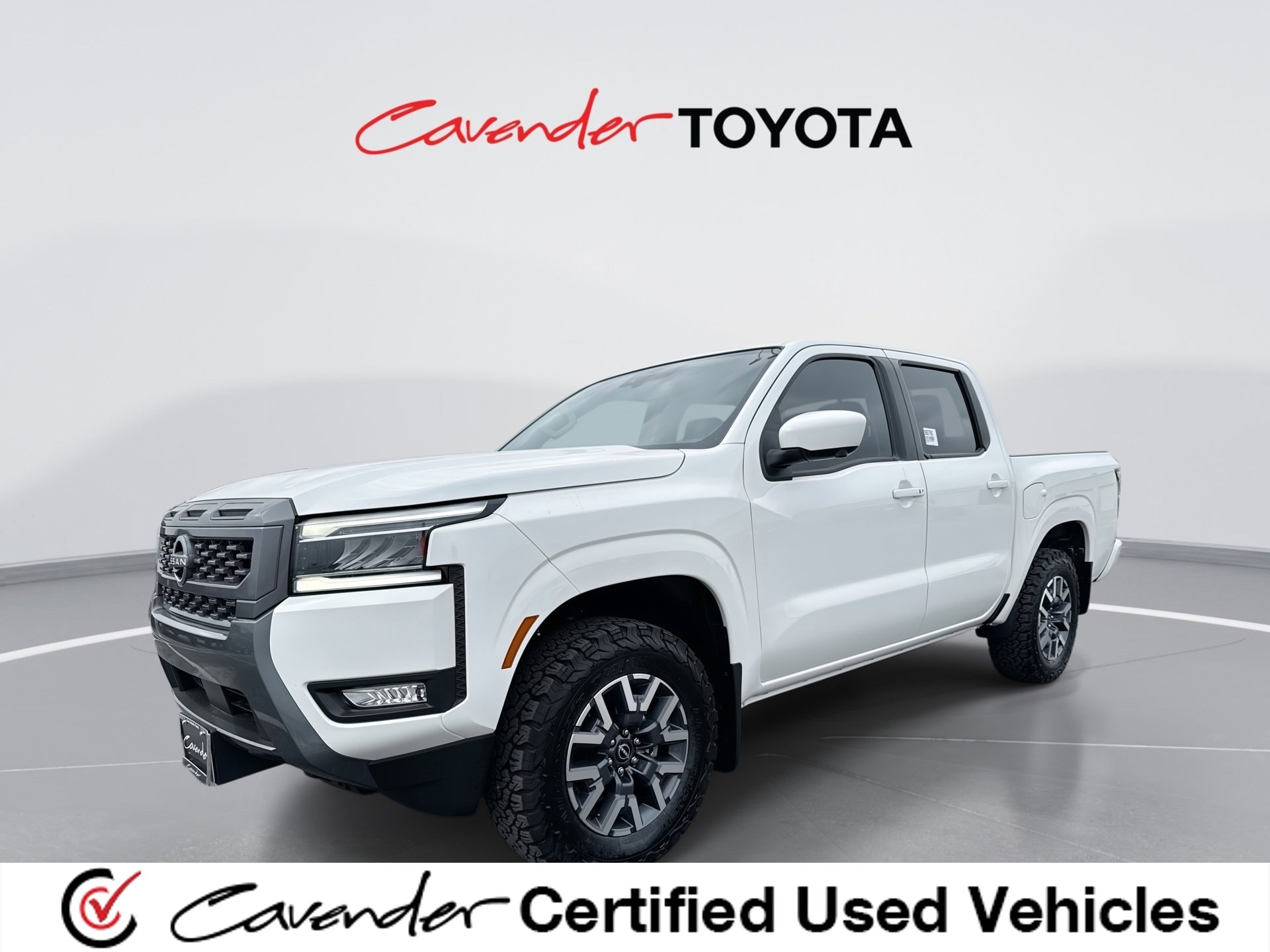 Used 2025 Nissan Frontier SL AWD/4WD image 1